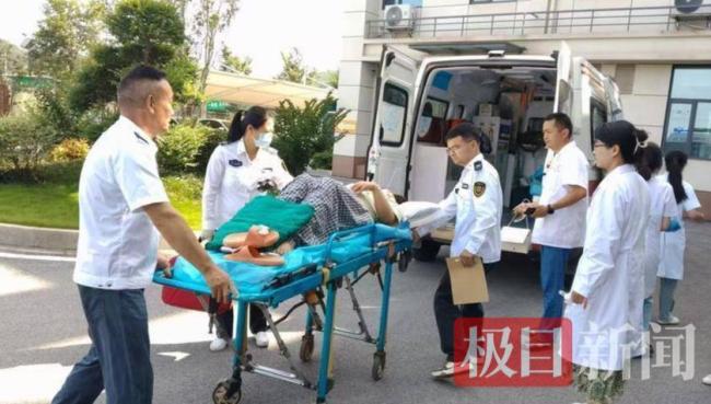 女子腹胀去就诊当场生下男婴 医联体协作显成效
