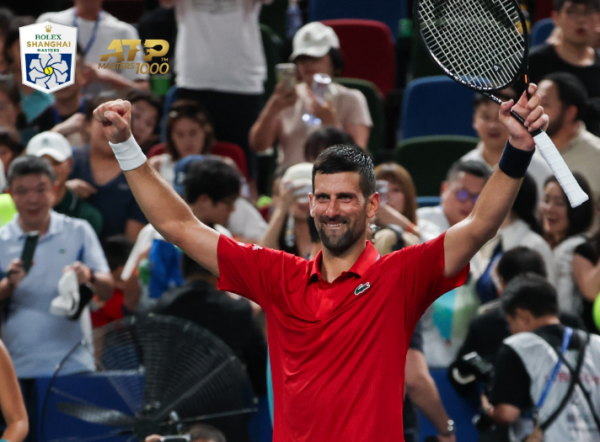 华信配资 上海大师赛：德约2-0横扫贝尔赫斯 第10次晋级赛会四强